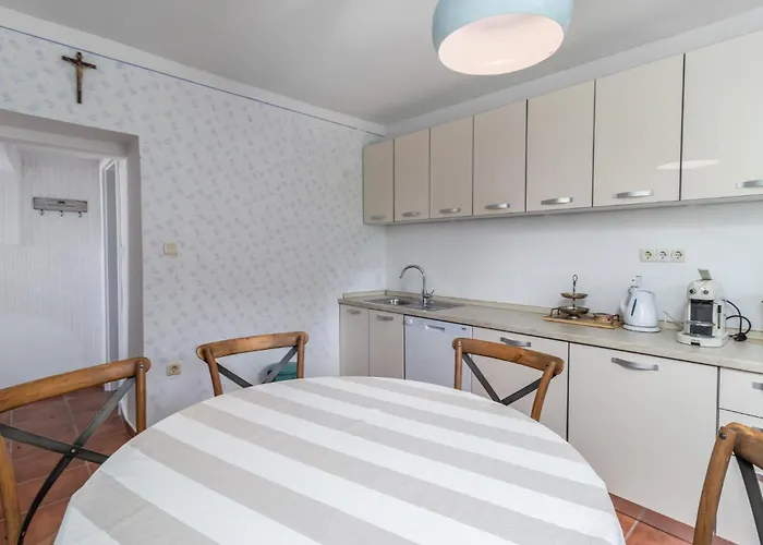 Cozy In Rab With House Sea View 度假居