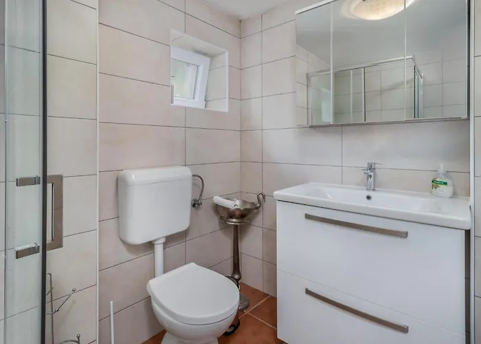 度假居 Cozy In Rab With House Sea View Palit